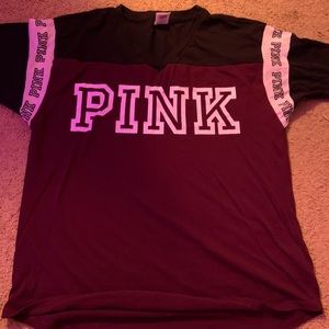 A maroon pink t shirt size S